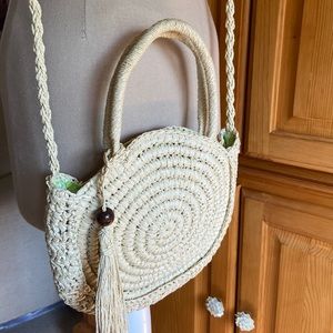 Solid & Striped Raffia cross body bag 🍏